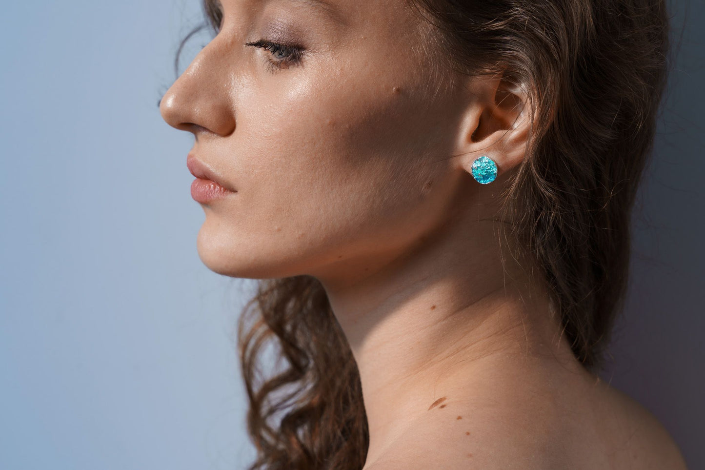 Disc earrings "Wave" (10 mm) emerald