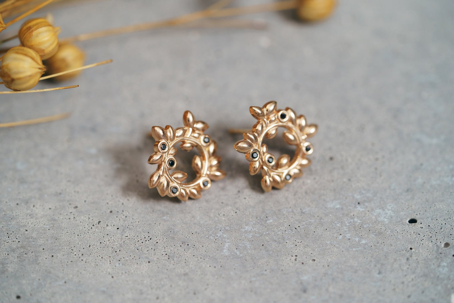 Stud earrings "Wreath" with gems