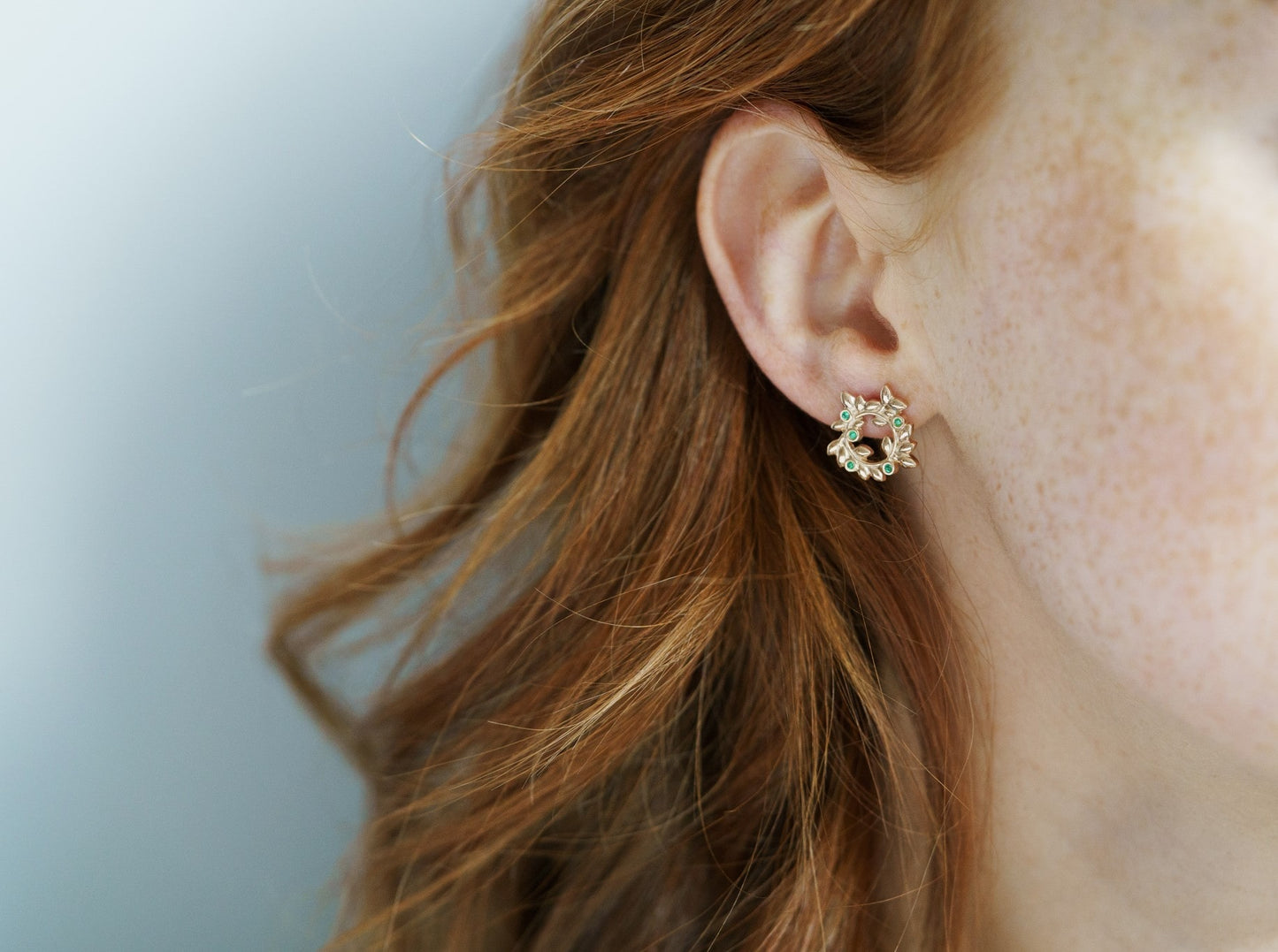 Stud earrings "Wreath" with gems