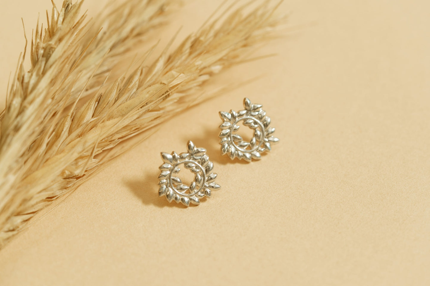 Stud earrings "Wreath"