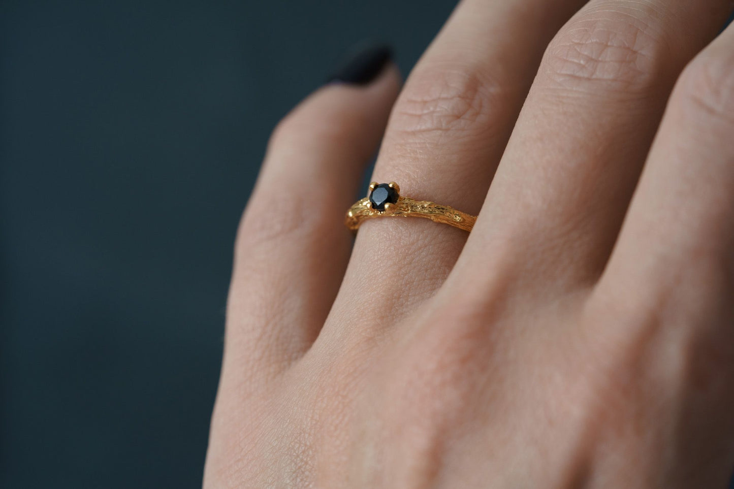 Ring "Light vine" (gemstone 3,5 mm)