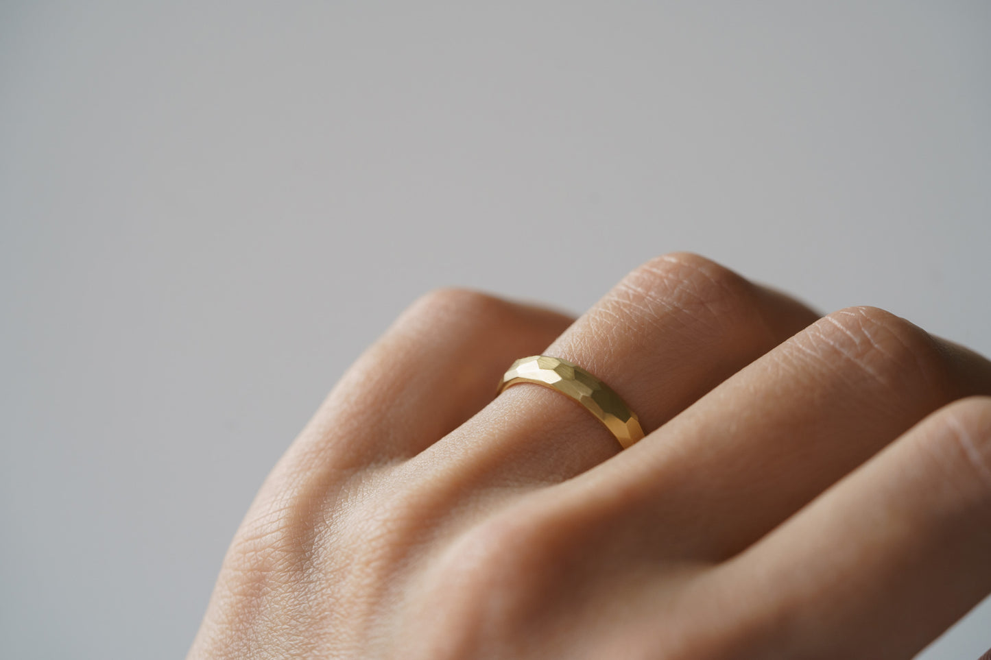 Ring "Small facets" (4 mm)