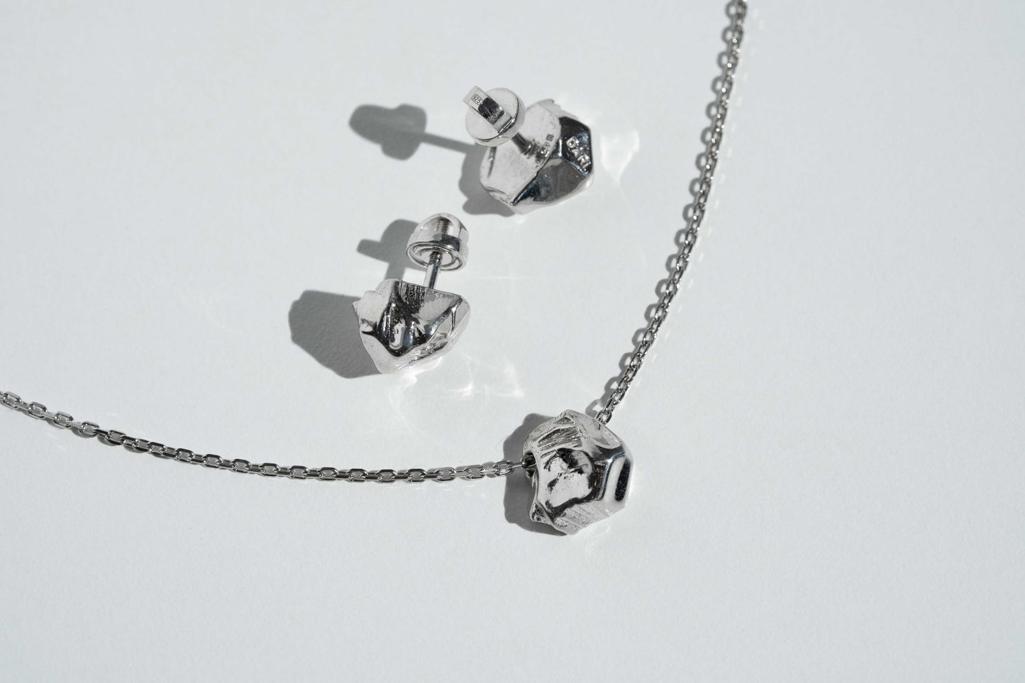 Earrings "Stone" (10 mm)