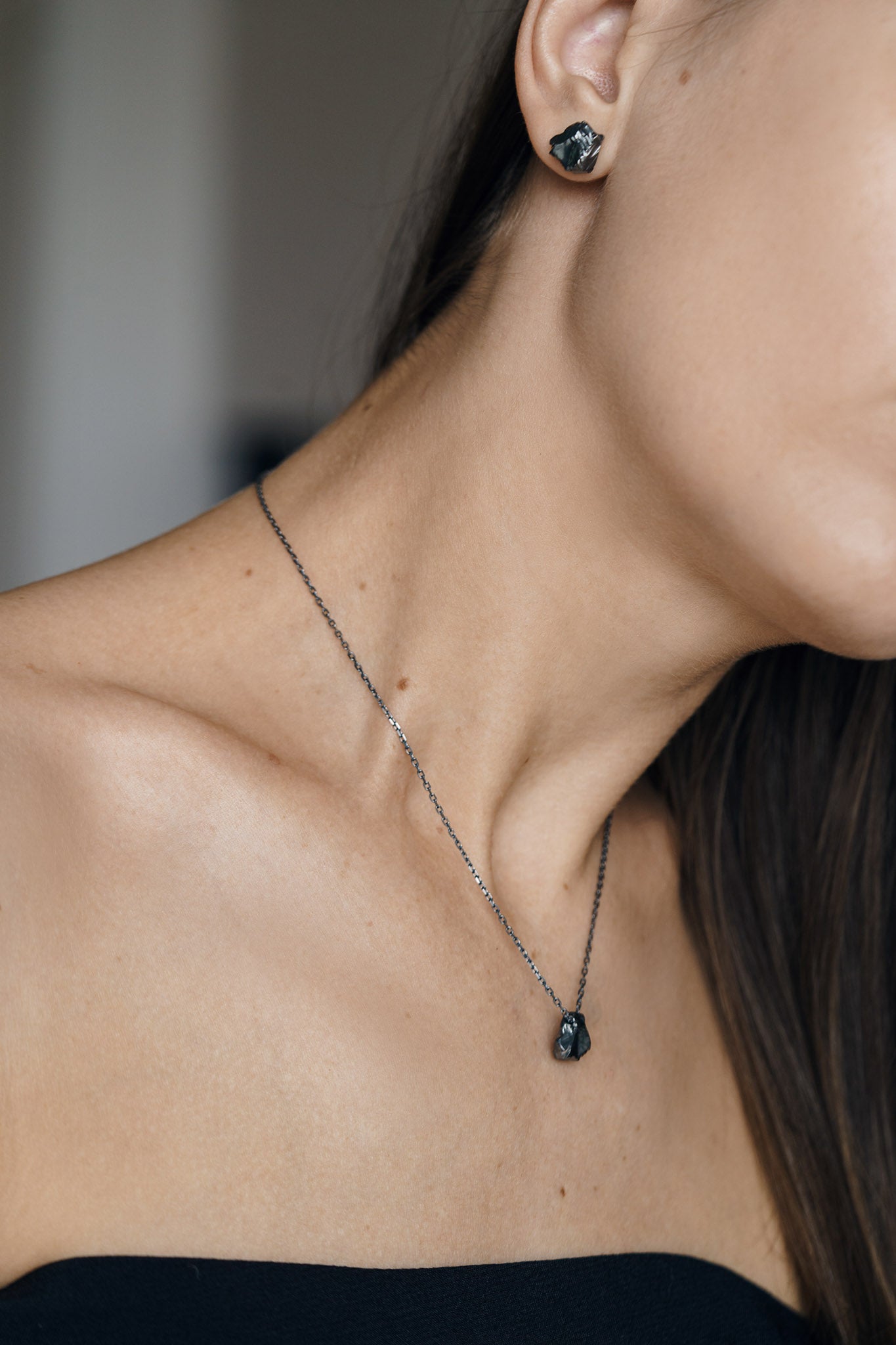 Necklace "Anthracite"