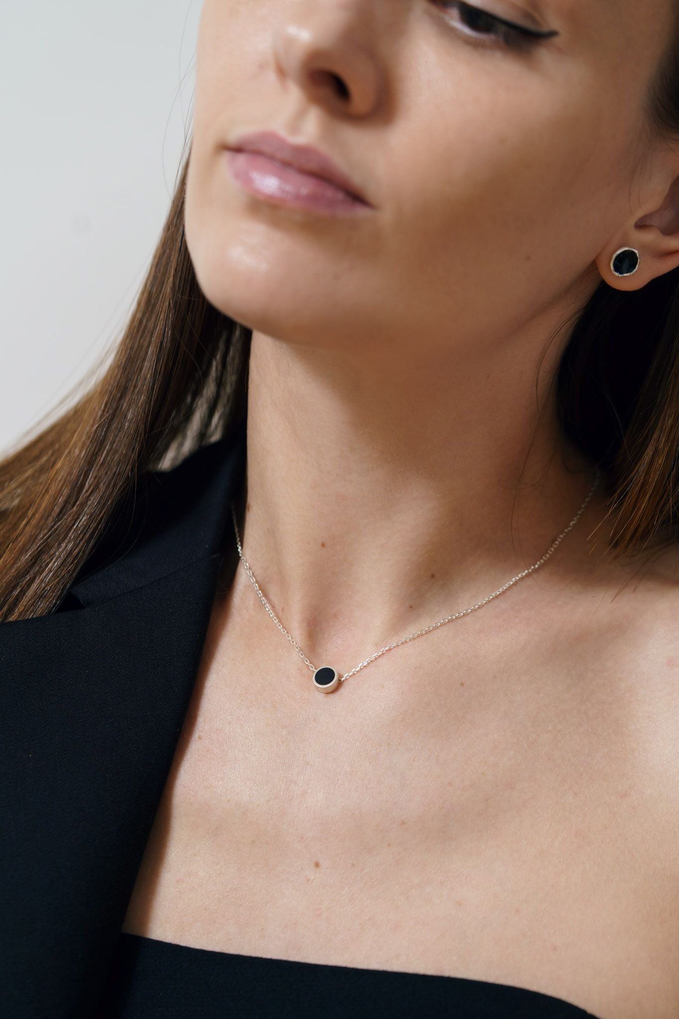 Necklace "Circle" (8 mm) with enamel