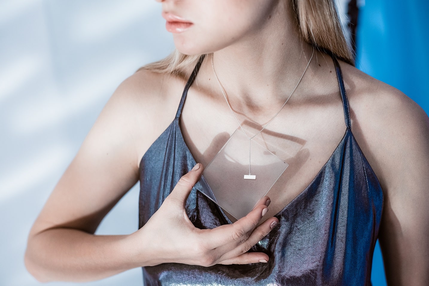 Necklace-tie "String" with rectangular pendant