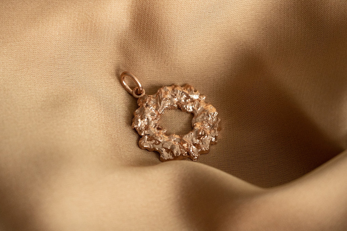 Pendant "Asteroid cluster"
