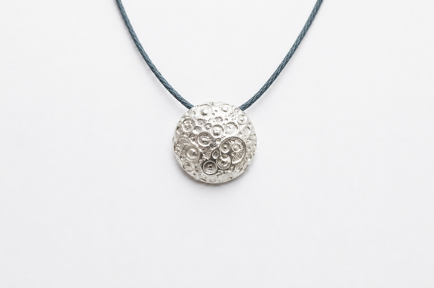 Pendant "Moon"