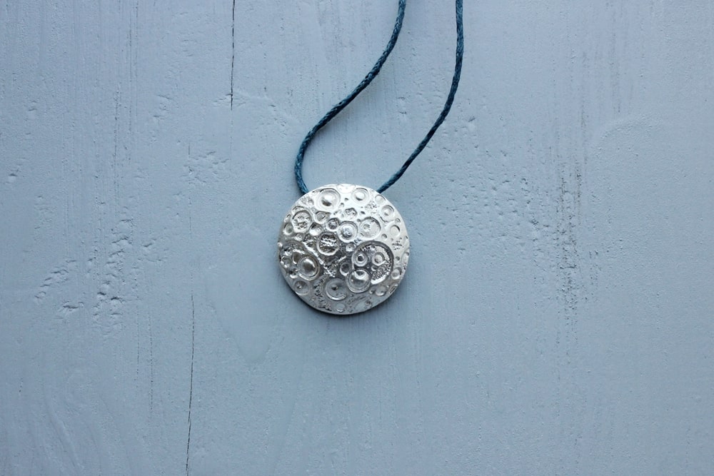 Pendant "Moon"