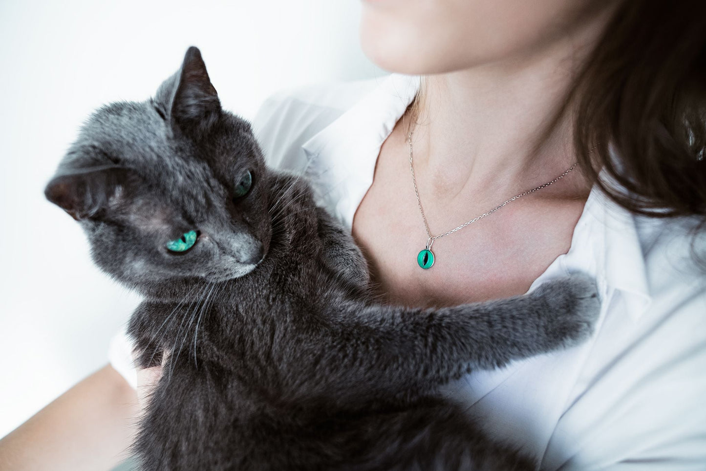 Pendant "Cat’s Eye" with enamel