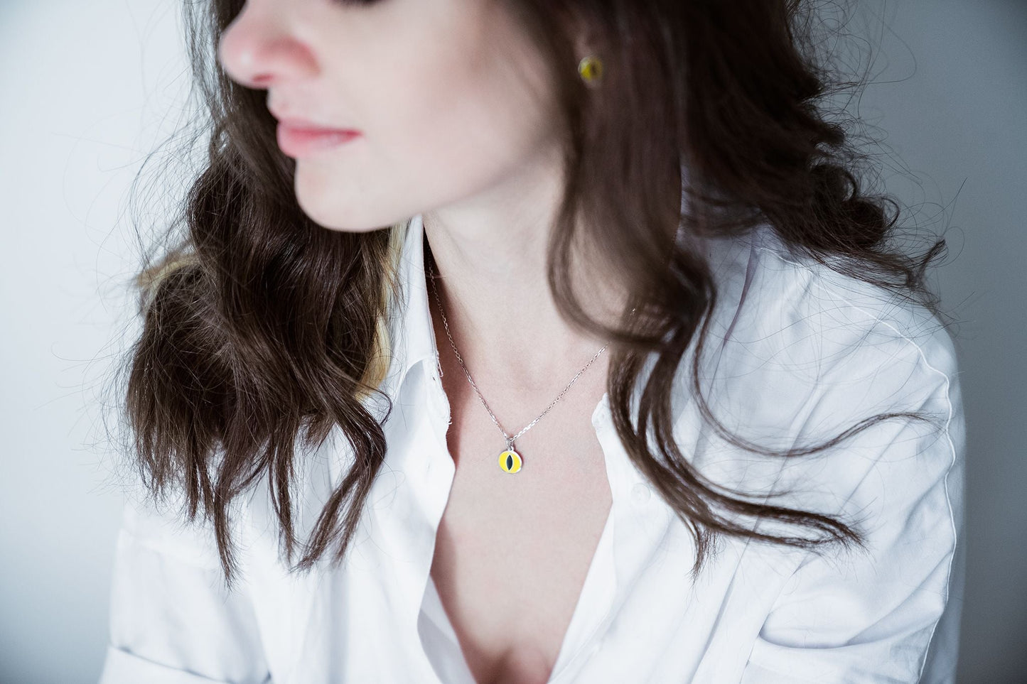 Pendant "Cat’s Eye" with enamel
