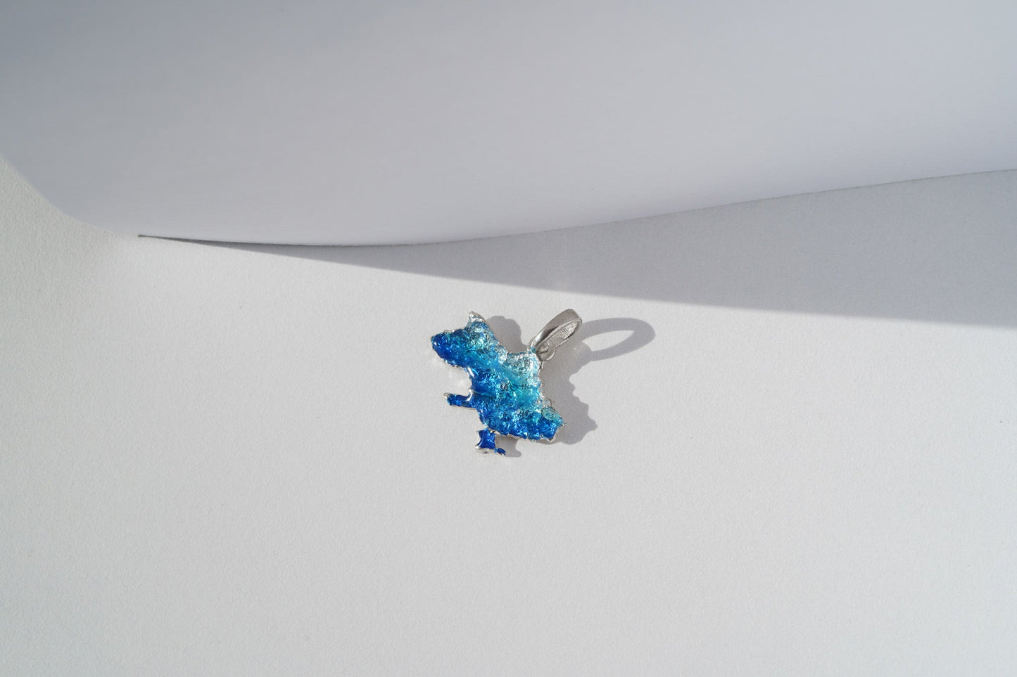 Pendant "United" textured with enamel