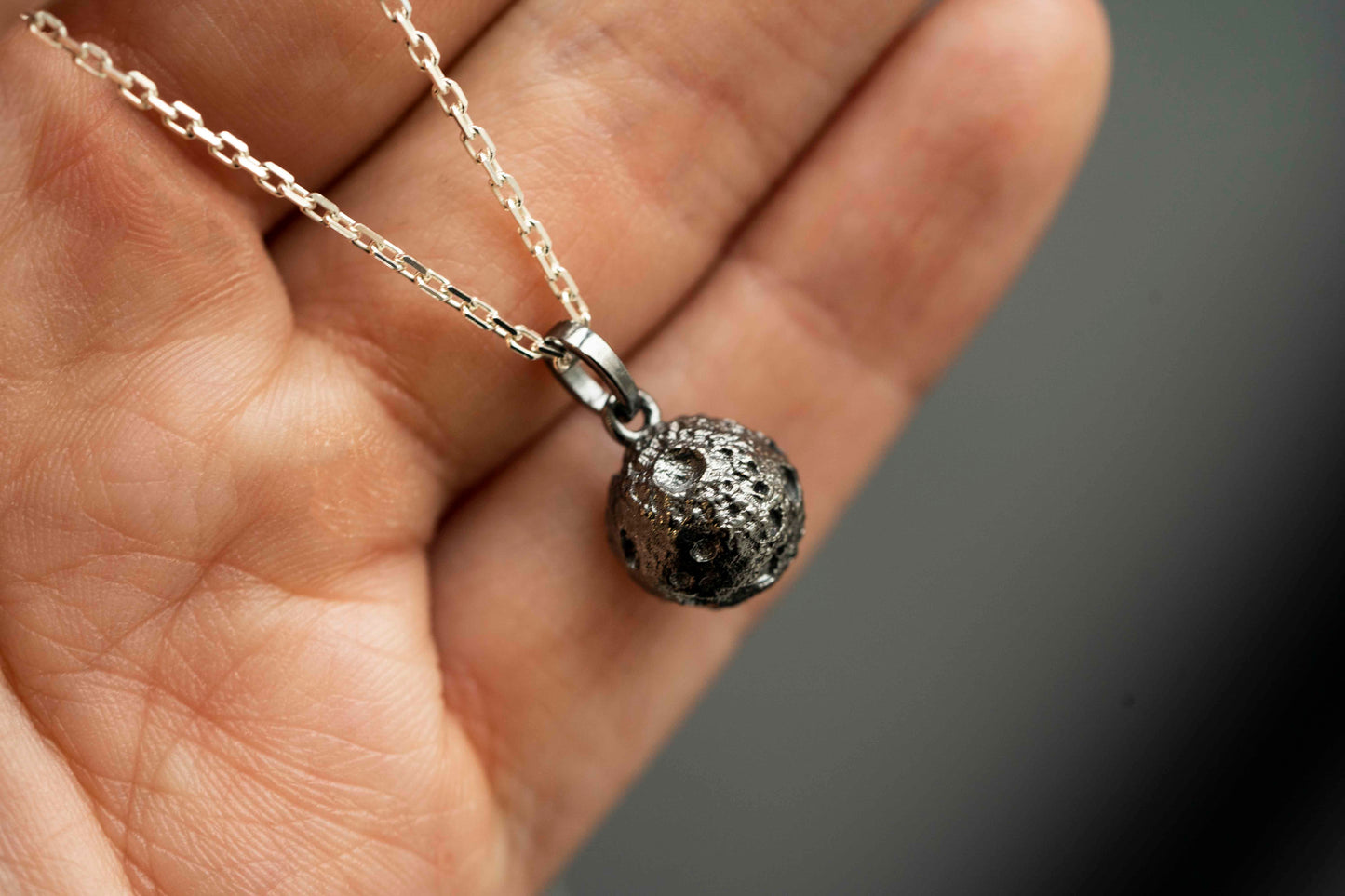Pendant "Full moon" (9 mm)