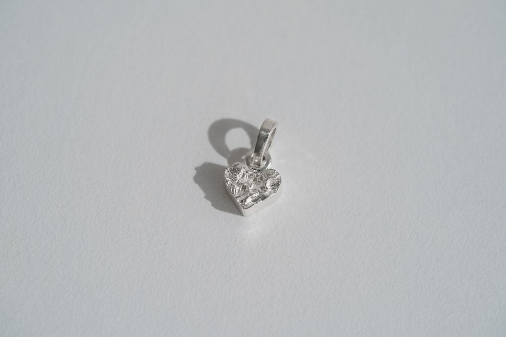 Pendant "Heart" textured