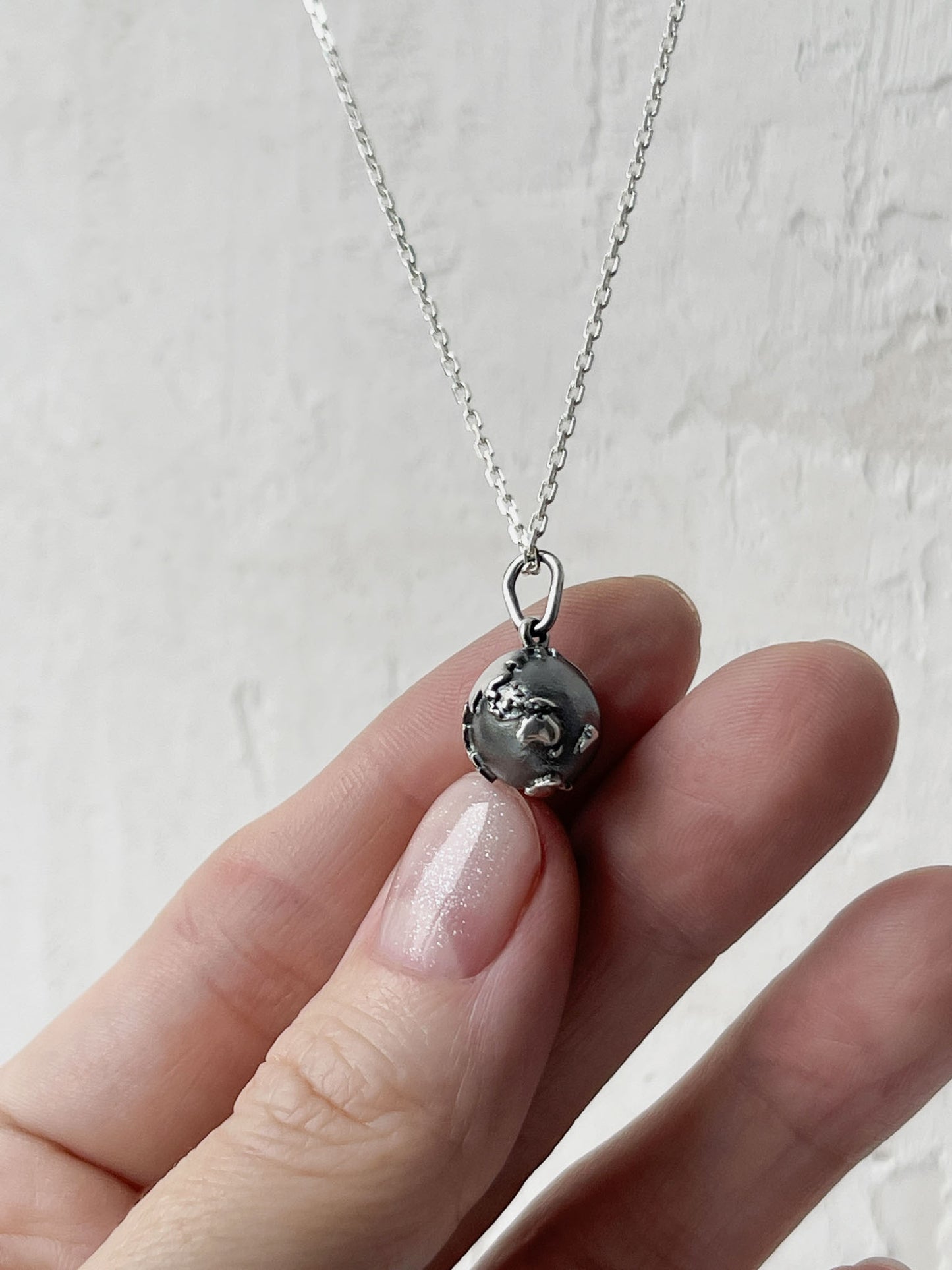 Pendant "Planet earth is my home" (10 mm)