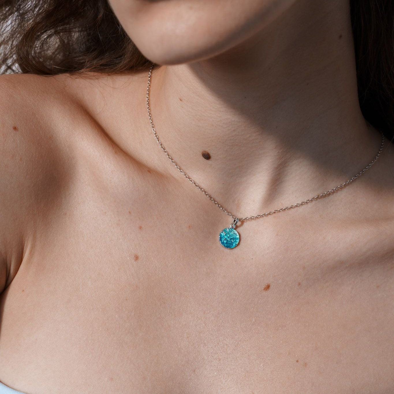 Pendant-disc "Wave" (10 mm) emerald