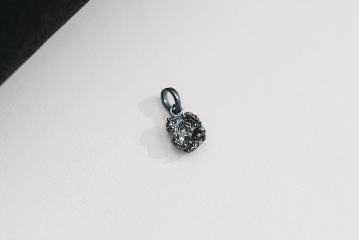 Pendant "Reefs" blackened mini
