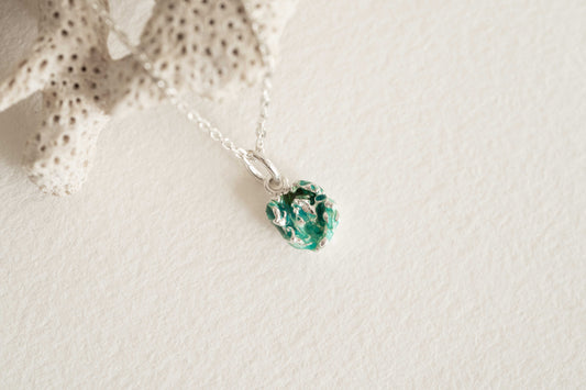 Pendant "Storm" emerald mini