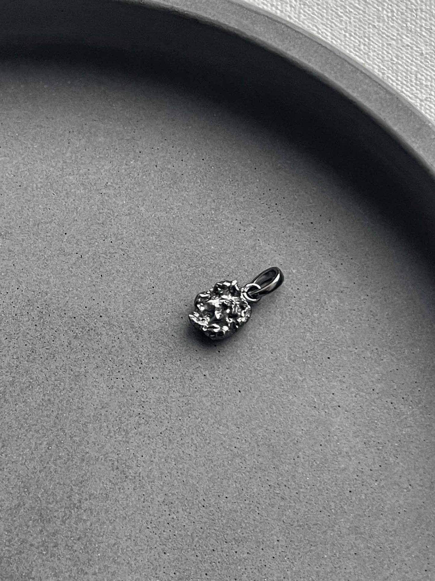 Pendant "Reefs" blackened mini