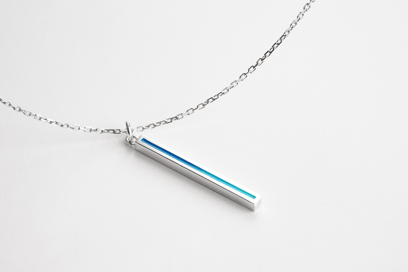 Pendant "Stripe" (31 mm) with enamel
