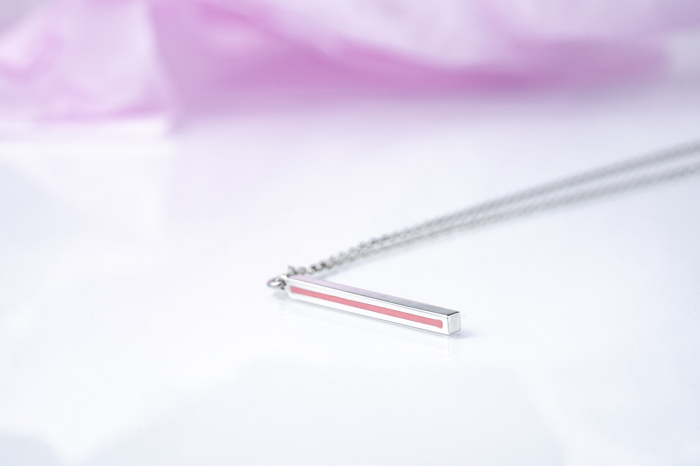 Pendant "Stripe" (31 mm) with enamel