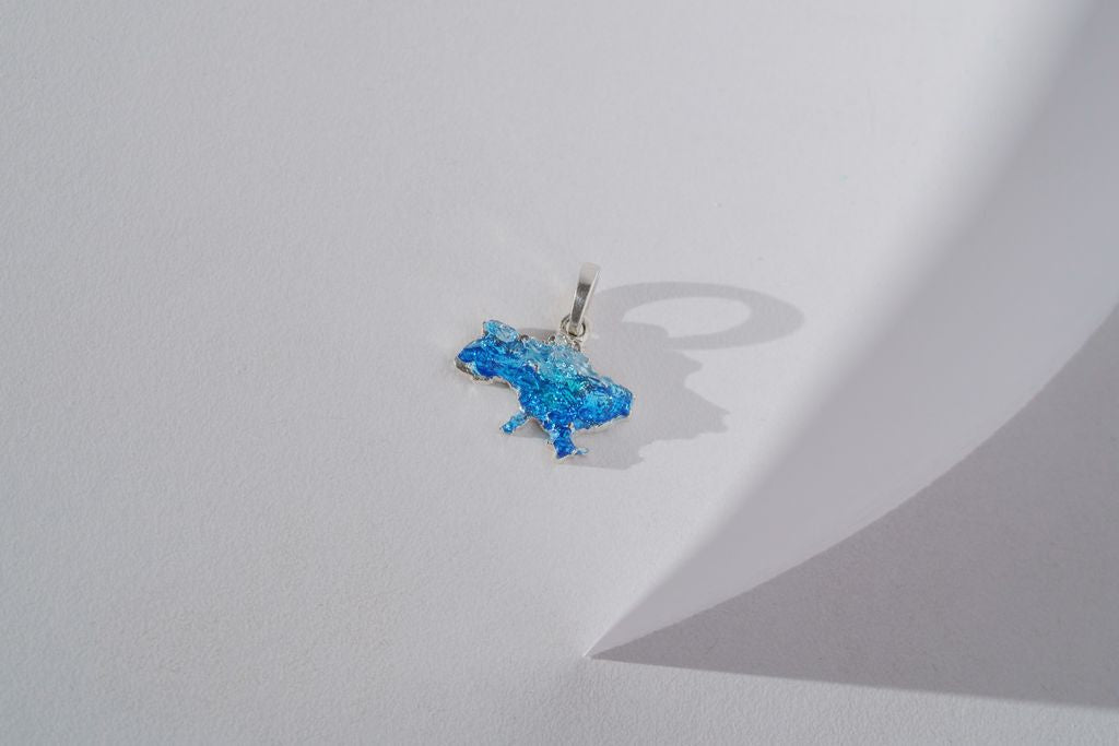 Pendant "United" textured with blue enamel