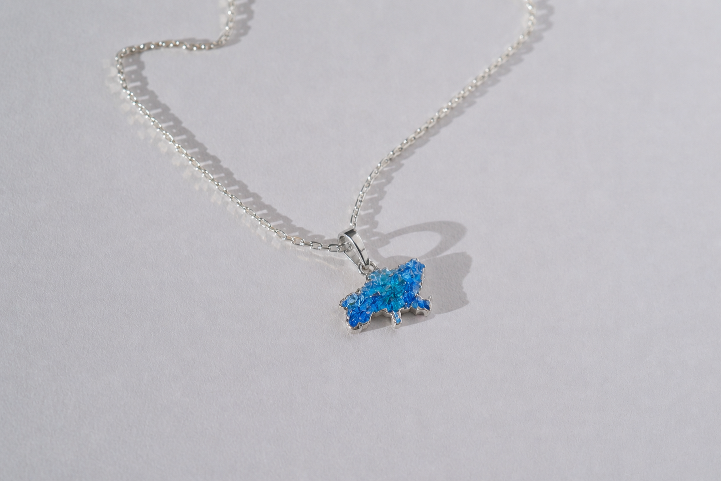 Pendant "United" textured with blue enamel