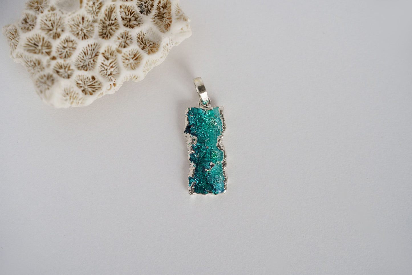 Pendant "Wave" (10x20 mm) blue