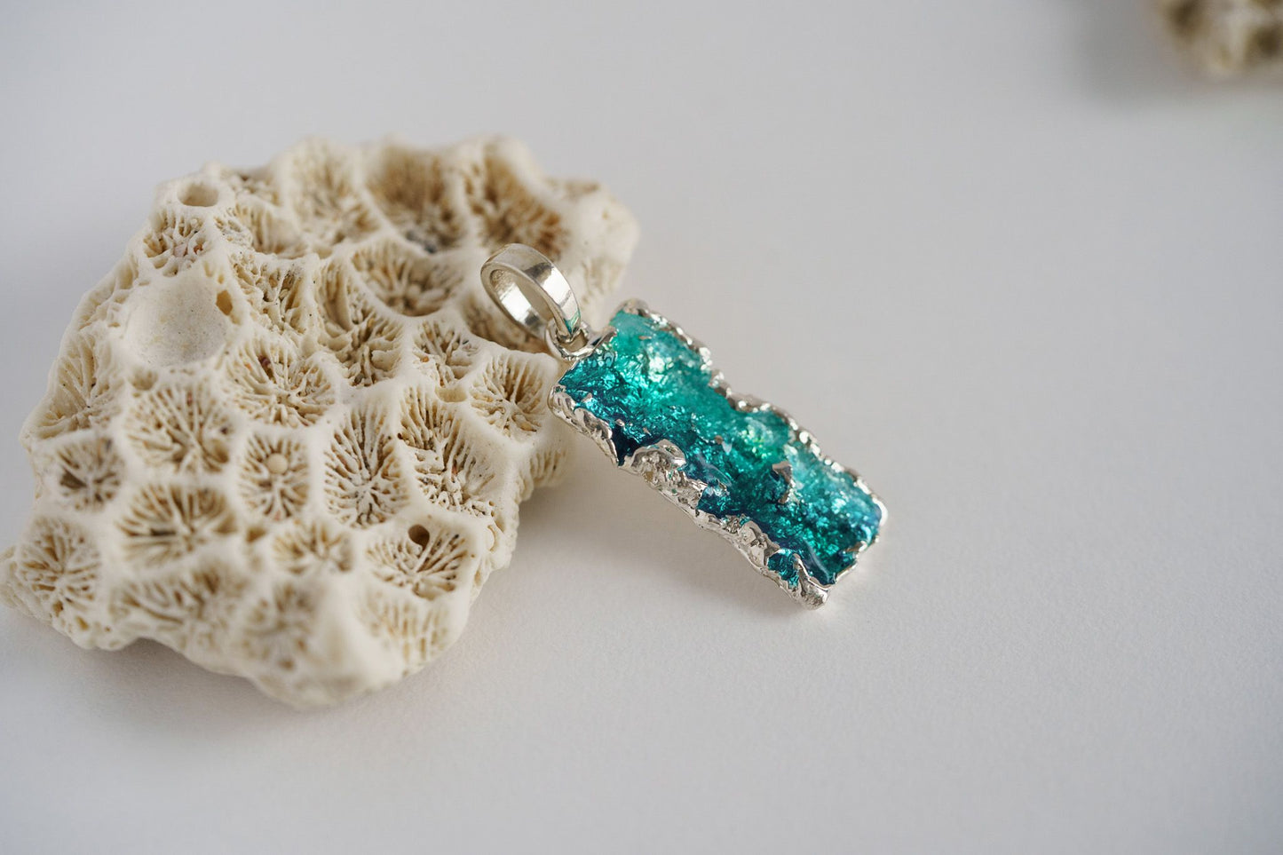 Pendant "Wave" (10x20 mm) blue