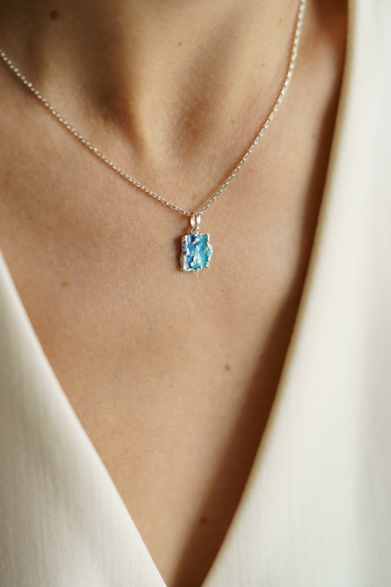 Pendant "Wave" blue (8х10 mm)