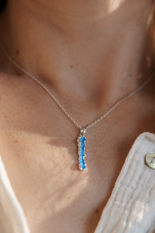 Pendant "Wave" (4x20 mm) blue