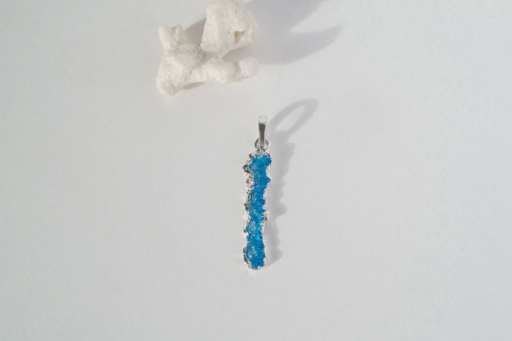 Pendant "Wave" (4x20 mm) blue