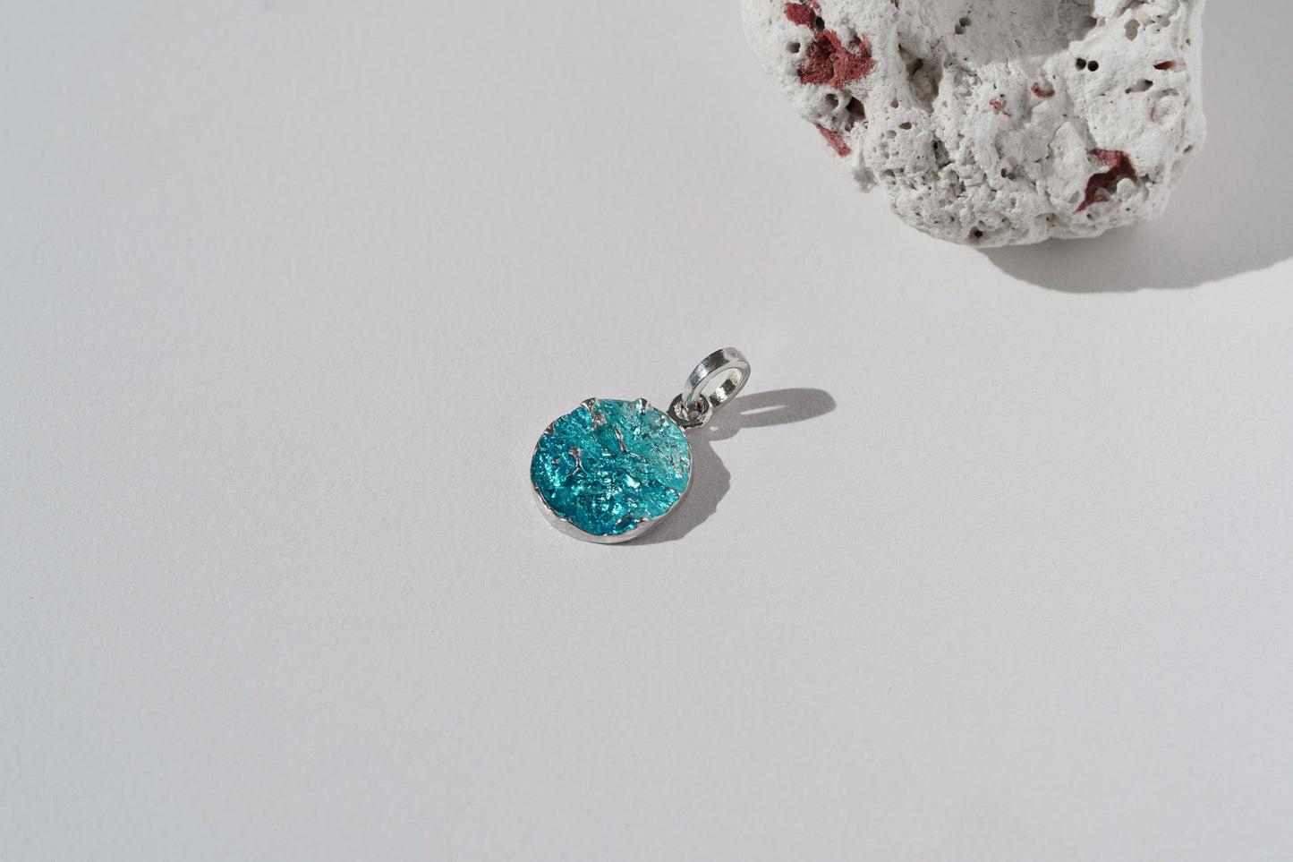 Pendant-disk "Wave" (10 mm) emerald