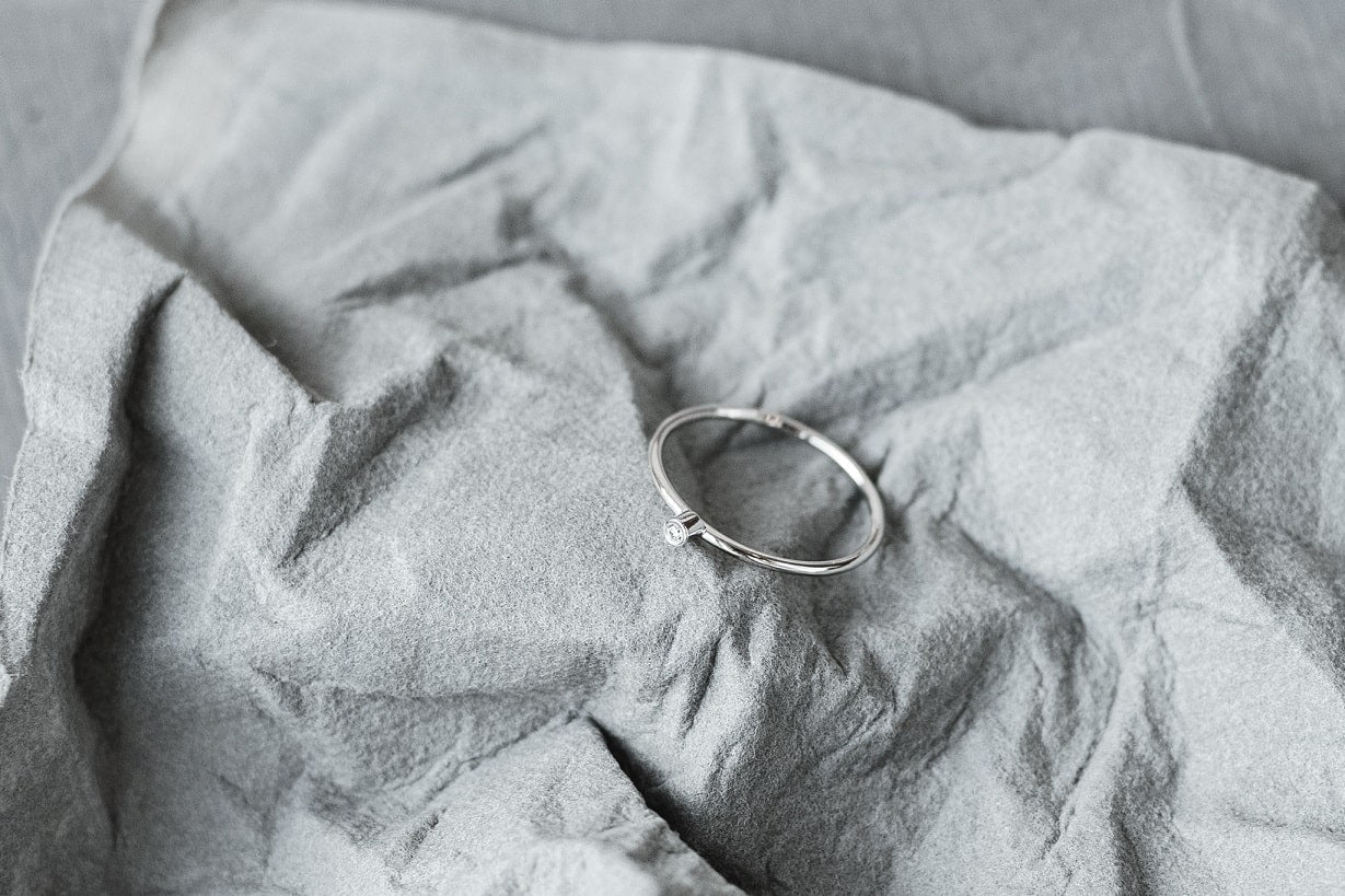 Ring "Accent" (1.75 mm gemstone)