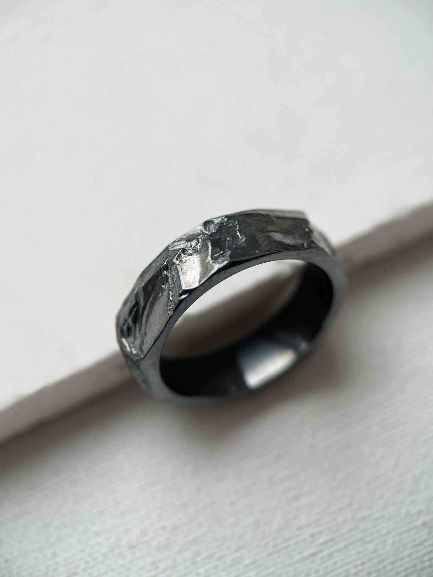 Ring "Anthracite" blackened (6 mm)