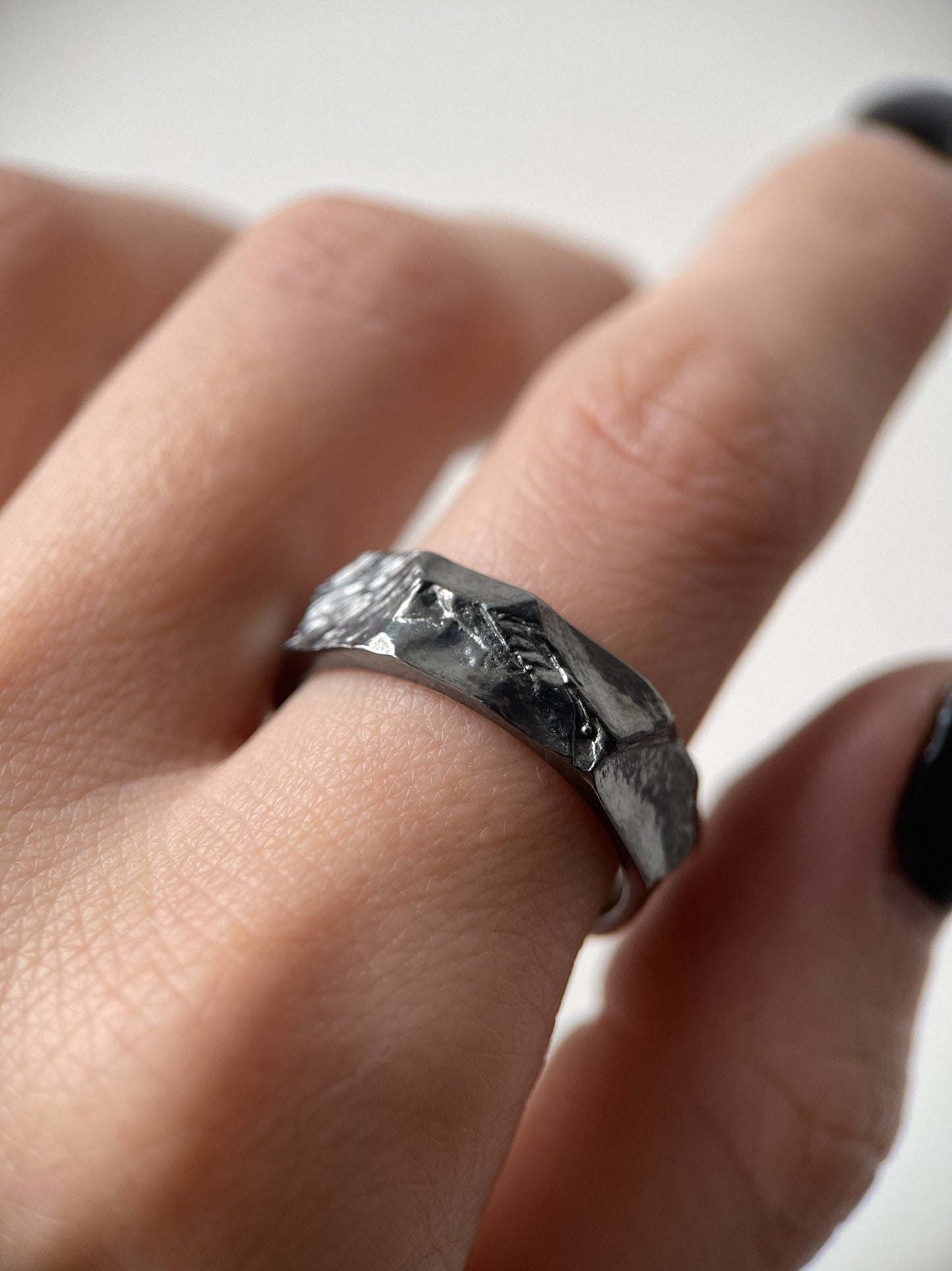 Ring "Anthracite" blackened (6 mm)