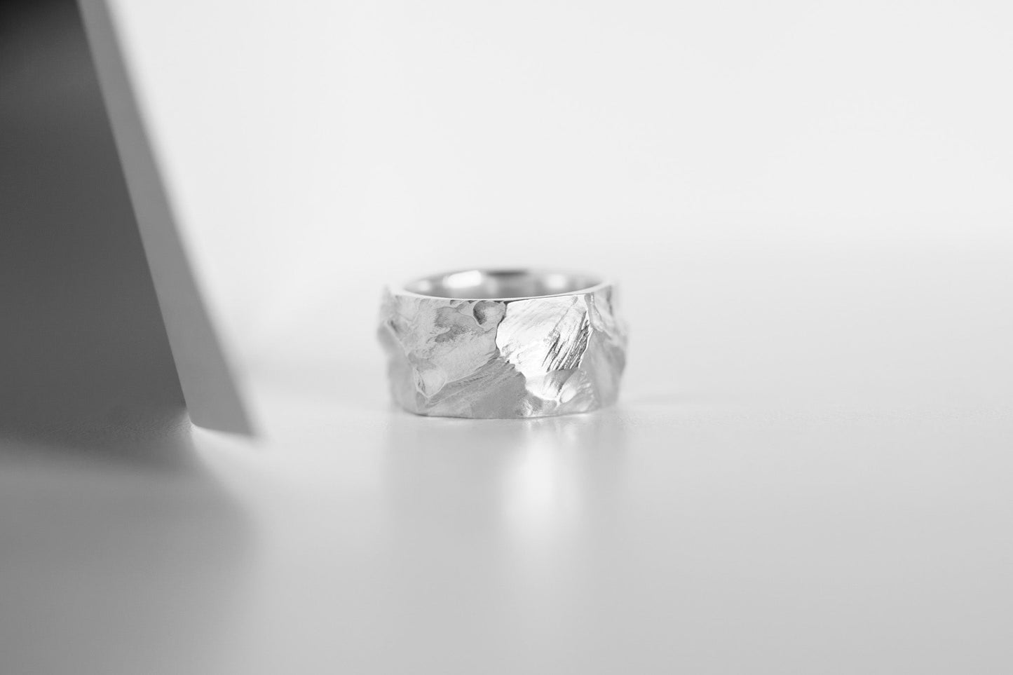 Ring "Anthracite" light (10 mm)