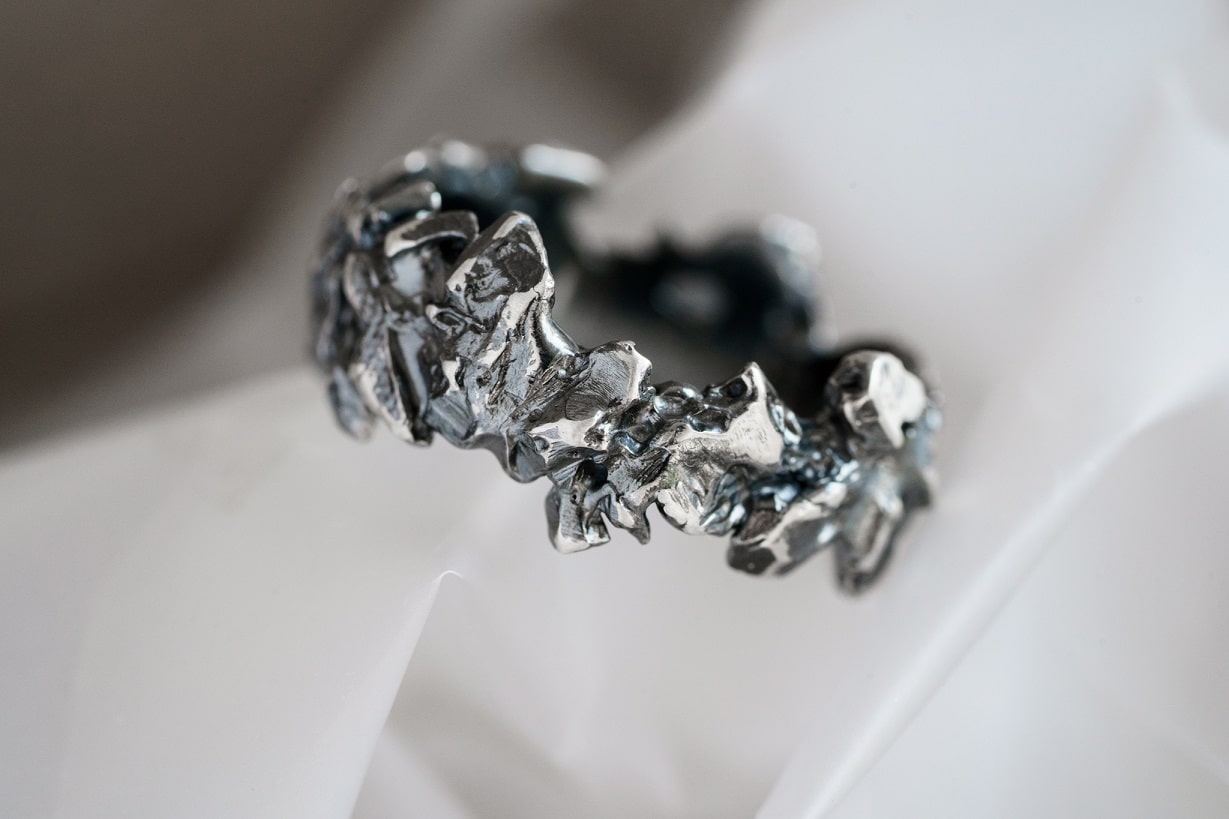 Wedding ring "Asteroidal Belt" blackened (7 mm)