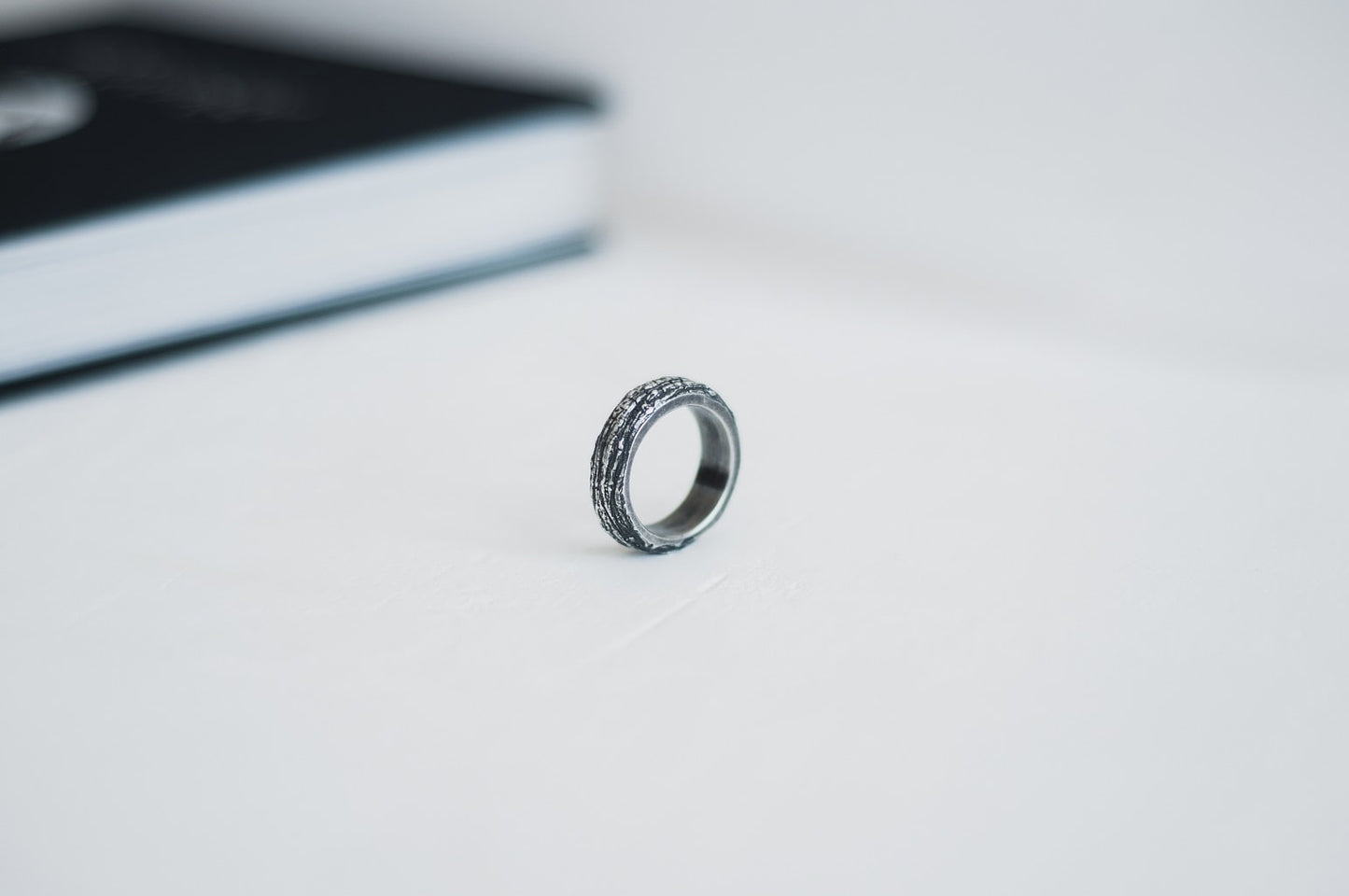 Ring "Beech bark" blackened