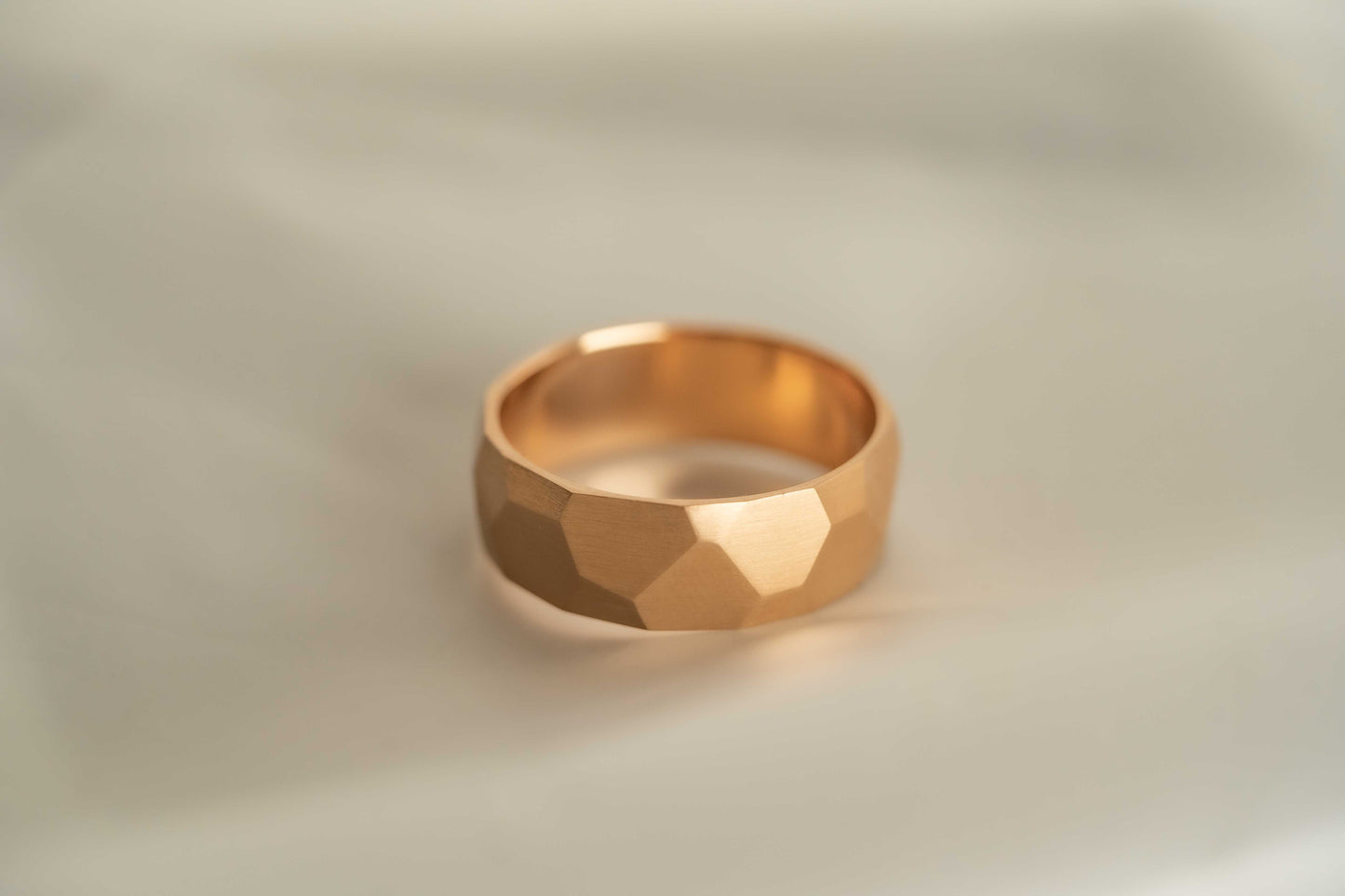Ring "Large facets" (8 mm)