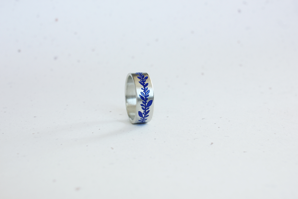 Ring "Branch" (7 mm) with enamel