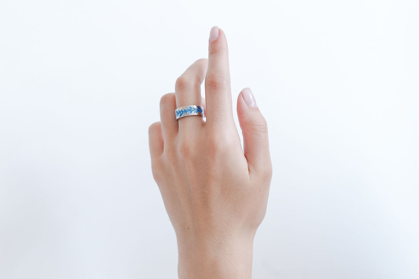 Ring "Branch" (7 mm) with enamel