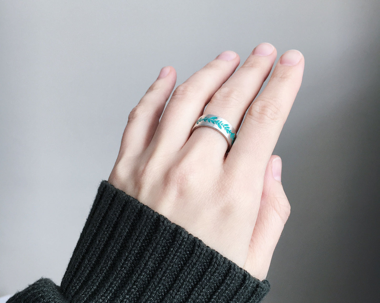 Ring "Branch" (7 mm) with enamel