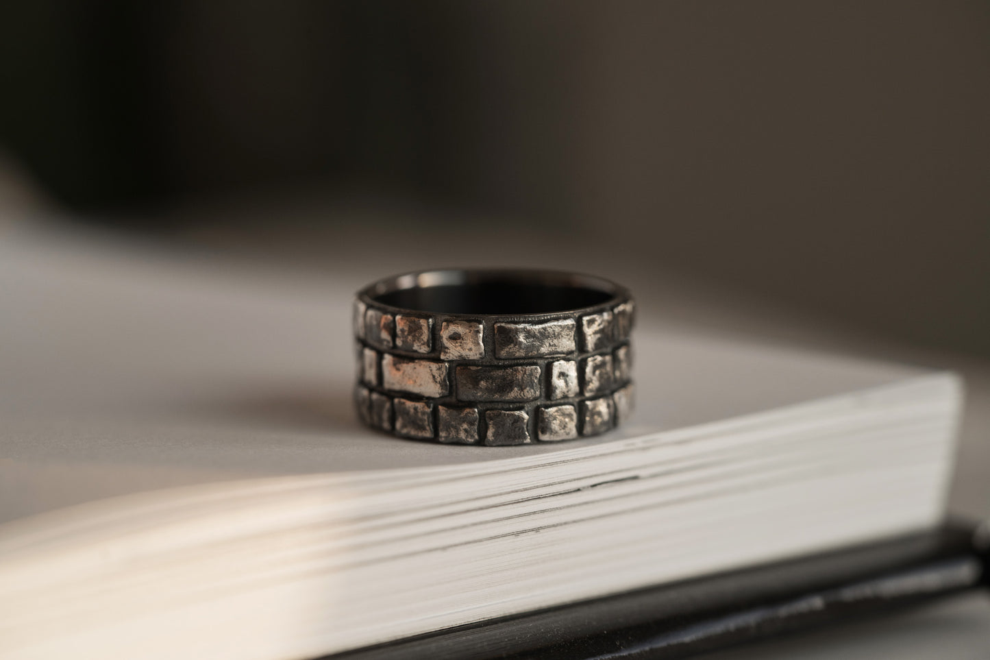 Ring "Cobblestone" blackened (10 mm)