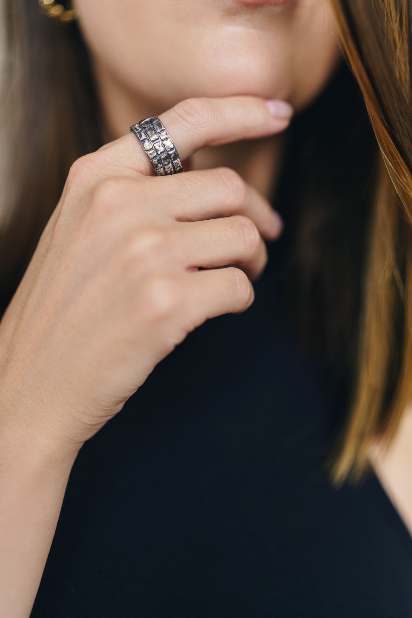 Ring "Cobblestone" blackened (10 mm)