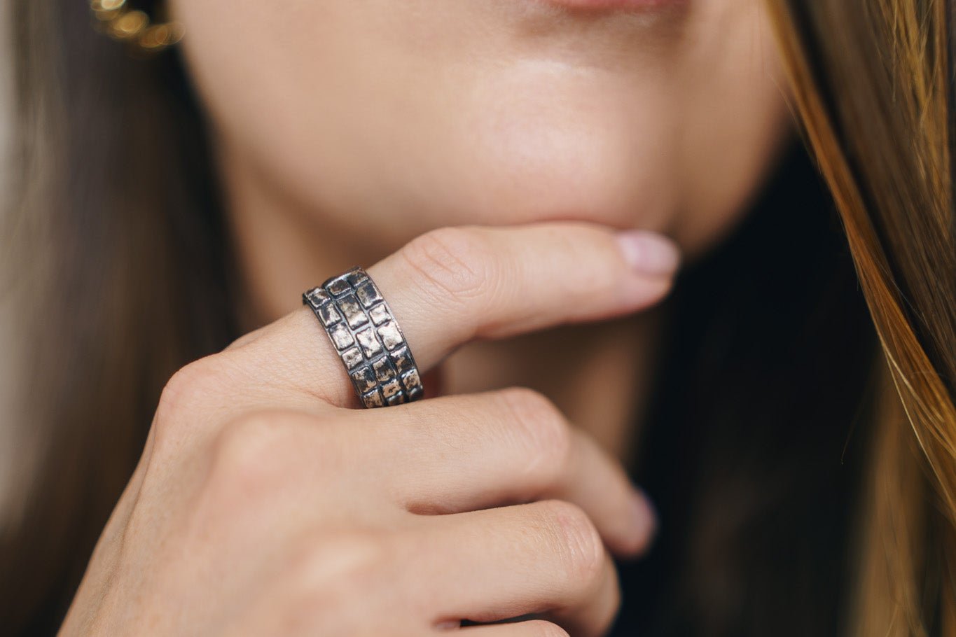 Ring "Cobblestone" blackened (10 mm)