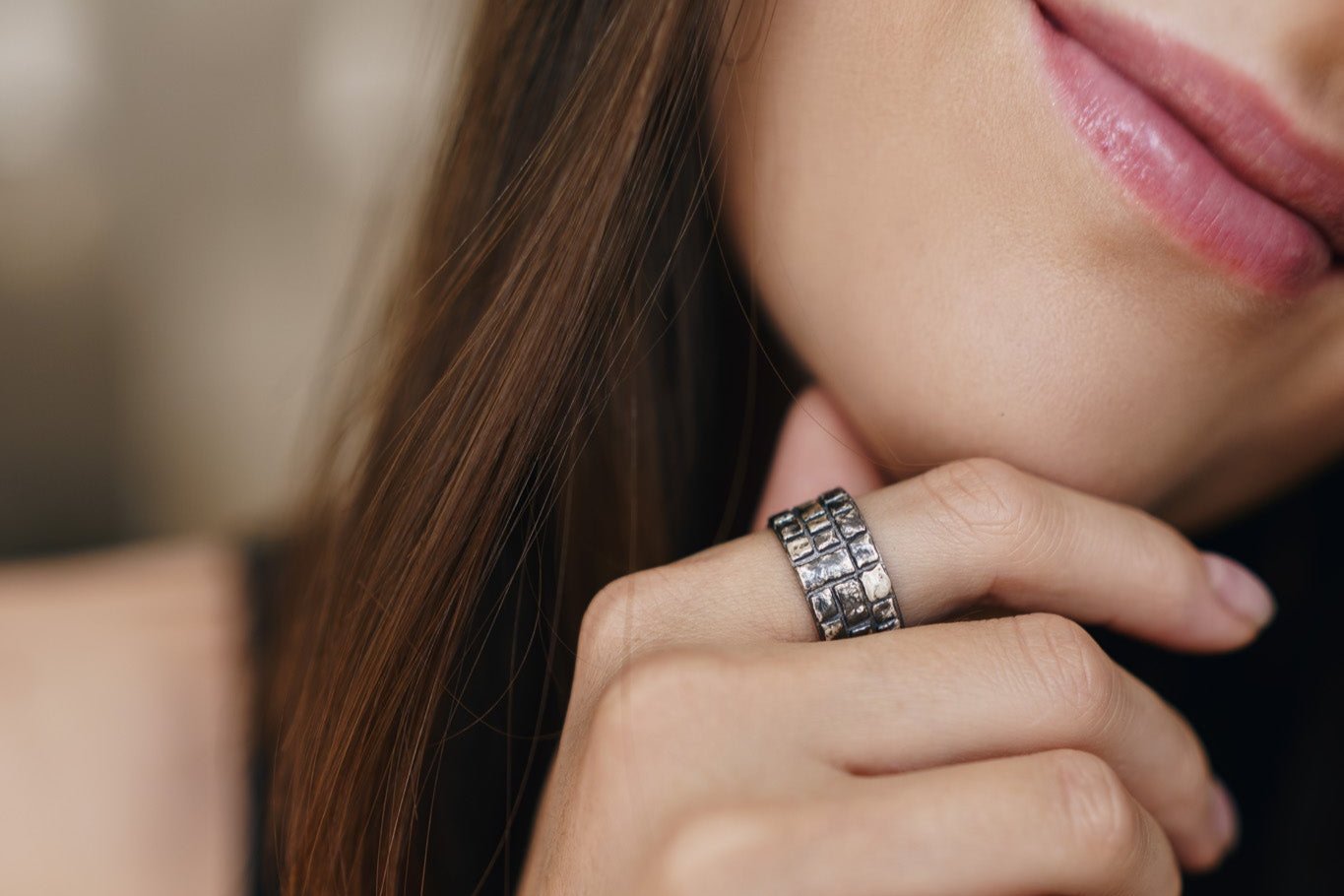 Ring "Cobblestone" blackened (10 mm)