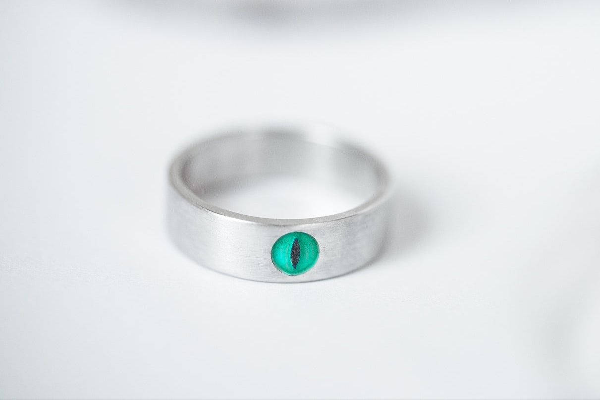 Ring "Cat’s Eye" (5 mm) with Enamel