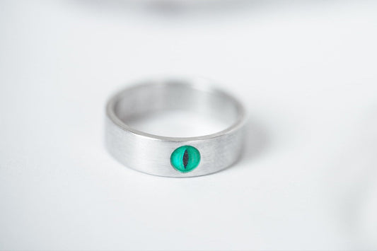 Ring "Cat’s Eye" (5 mm) with Enamel
