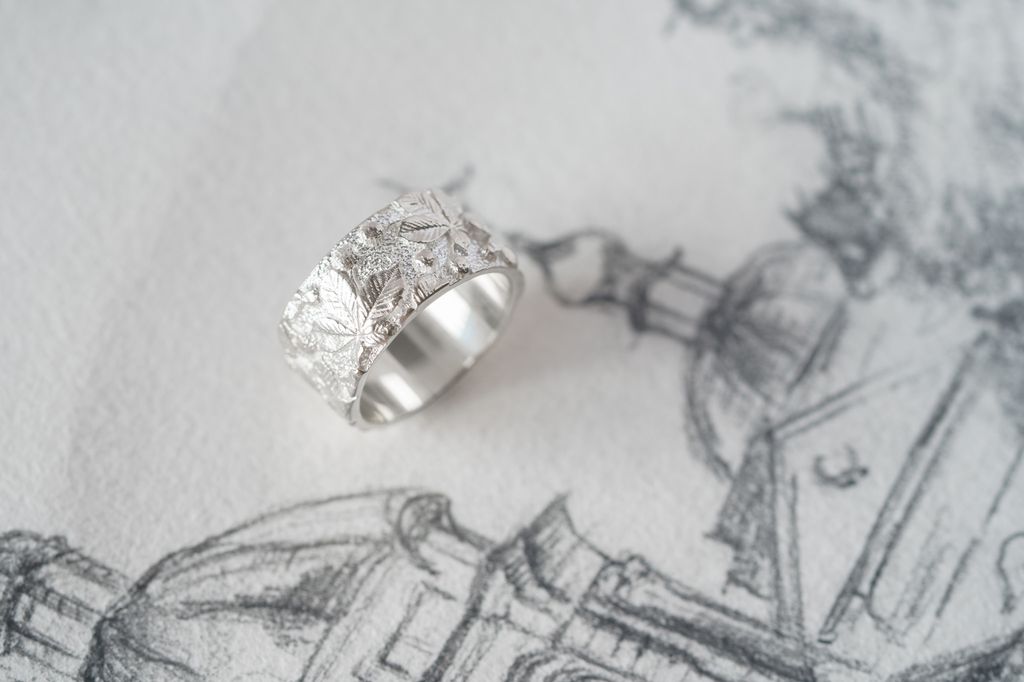 Ring "Chestnuts" light (10 mm)